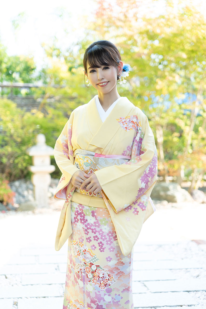 神崎あかりのプロフィール一般写真