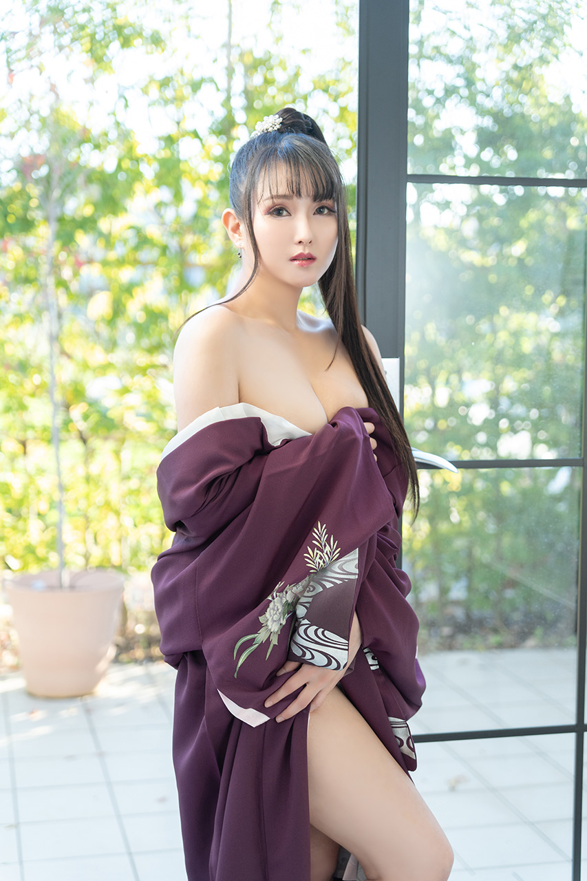 実里紅花のプロフィール一般写真